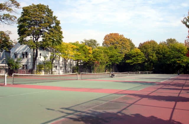 Kelly Park Playground tennis courts 2